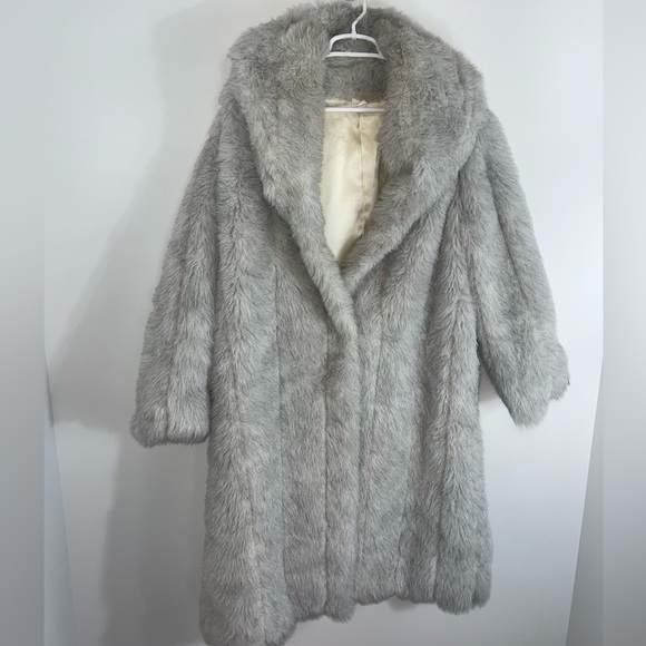 G.CASEROTTI acrylic fur coat medium - Picture 1 of 16